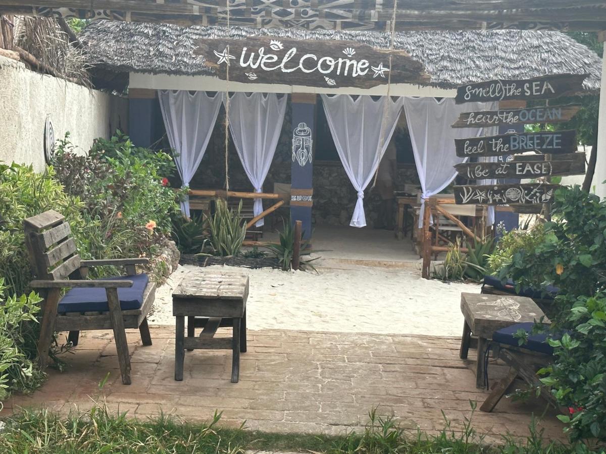 Ocean Breeze Airbnb Hotel Nungwi Exterior foto