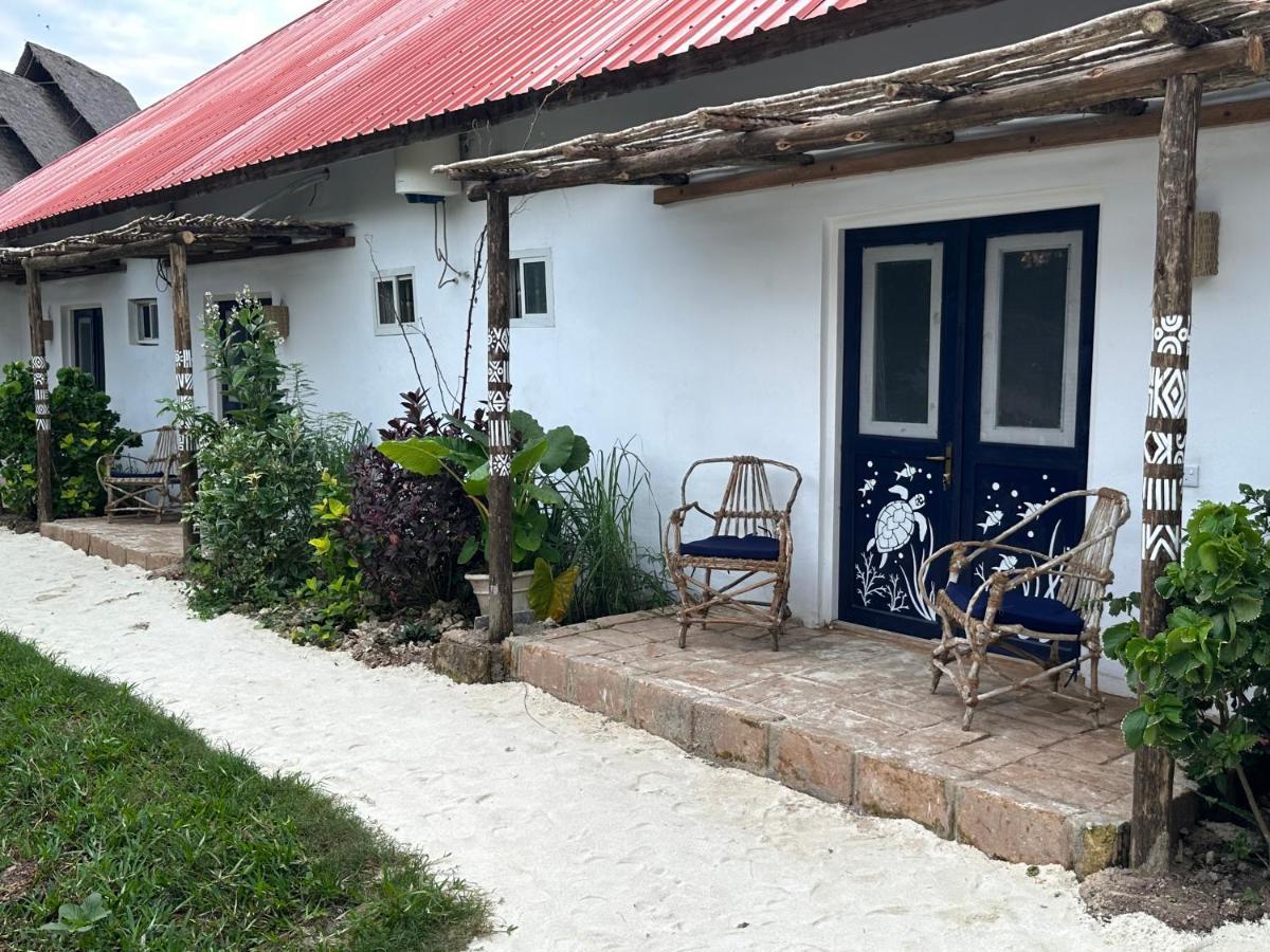 Ocean Breeze Airbnb Hotel Nungwi Exterior foto