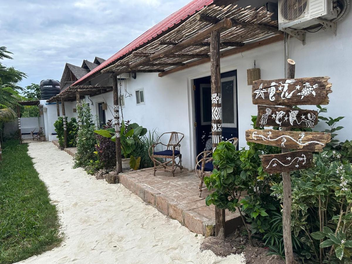 Ocean Breeze Airbnb Hotel Nungwi Exterior foto