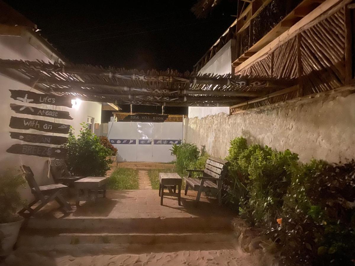 Ocean Breeze Airbnb Hotel Nungwi Exterior foto