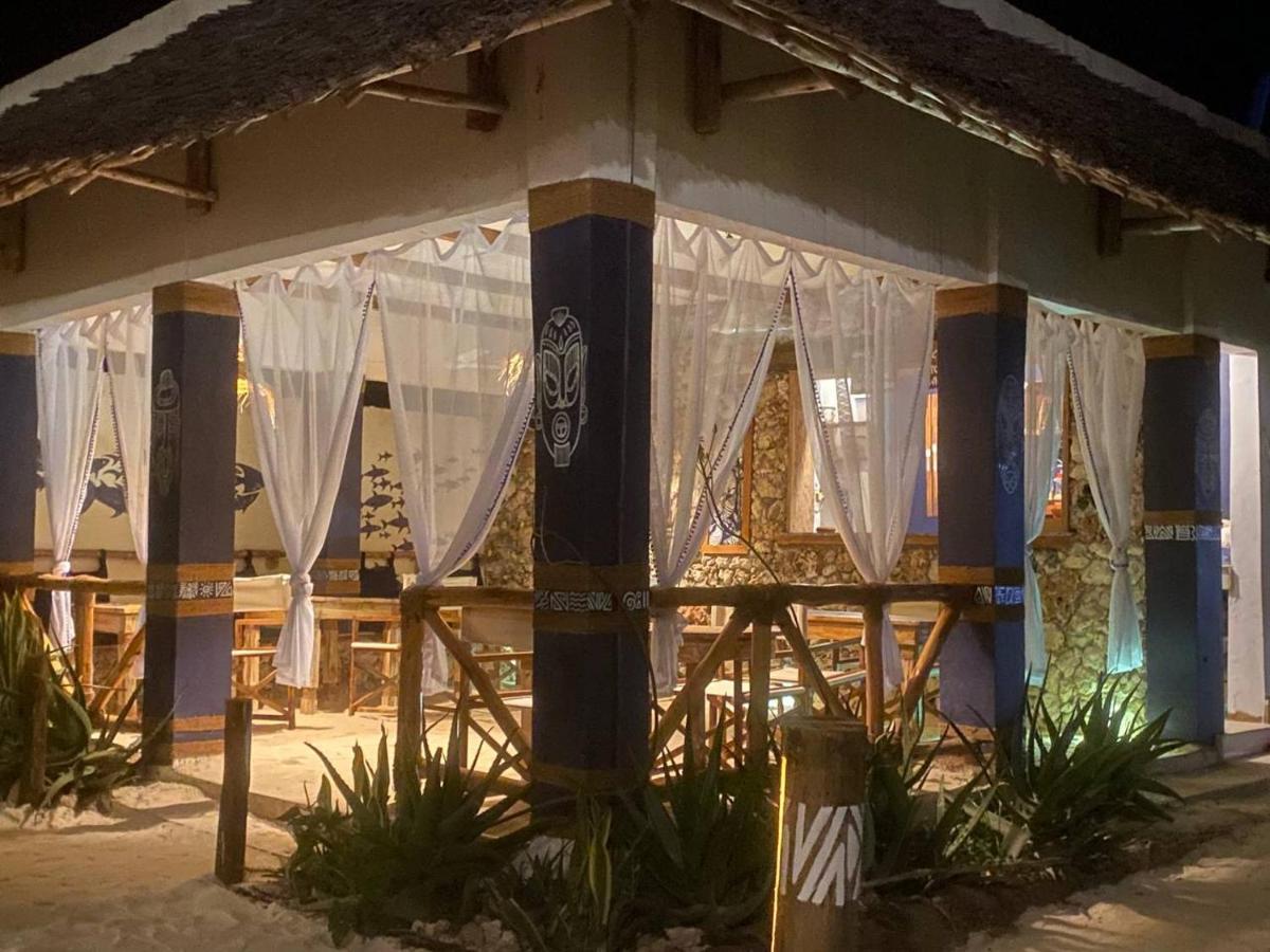 Ocean Breeze Airbnb Hotel Nungwi Exterior foto